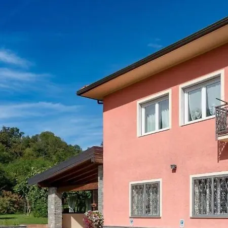 La Rosa Tra I Laghi B&B-2